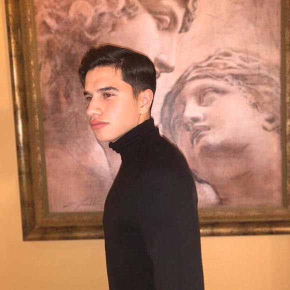 Meet your Posher, Saíd - Picture 1 of 1